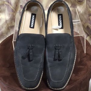 Madden Sz 8.5M dress loafer